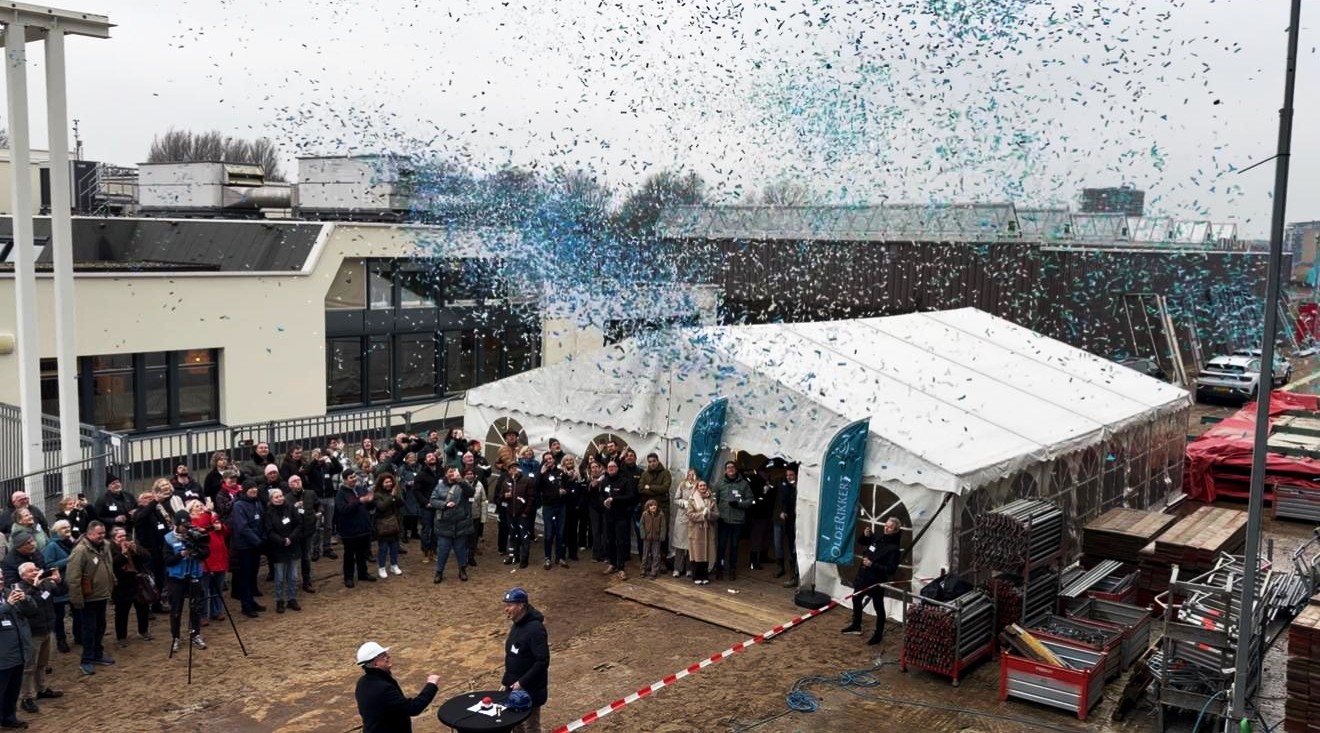 Feestelijk hoogste punt bij het Dok van Dronten